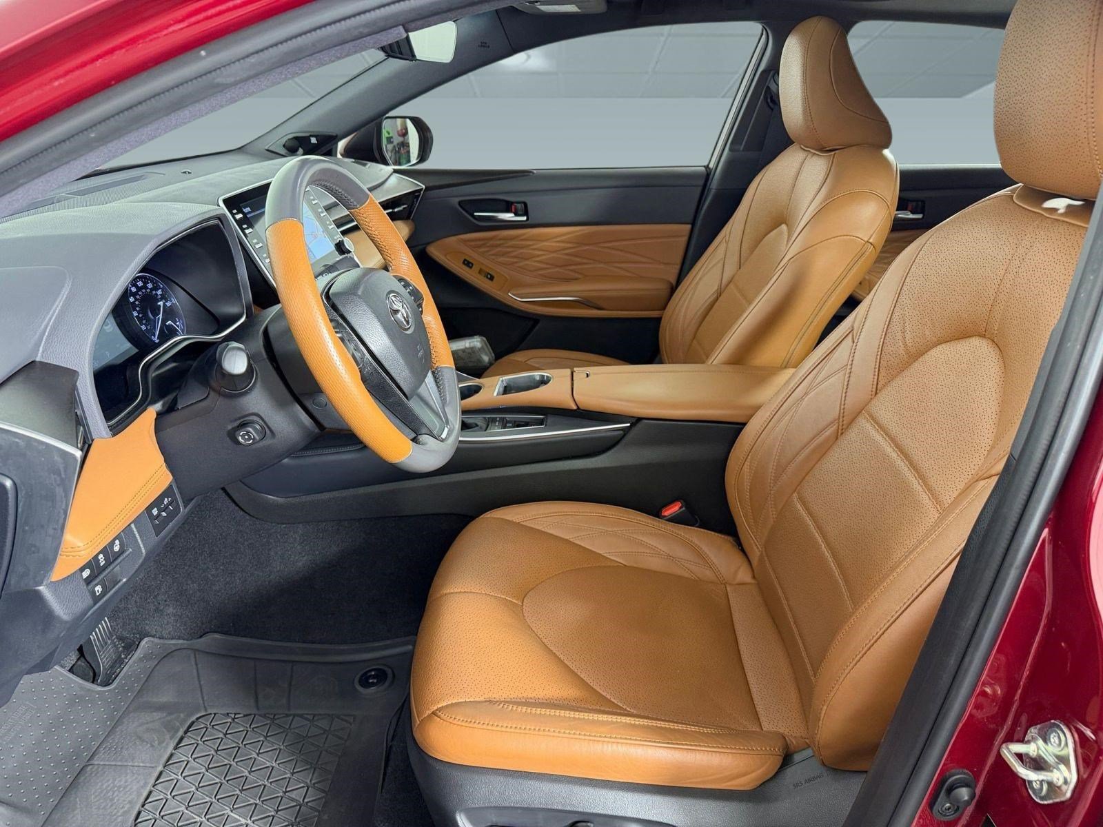 Used 2019 Toyota Avalon Limited FWD image 5