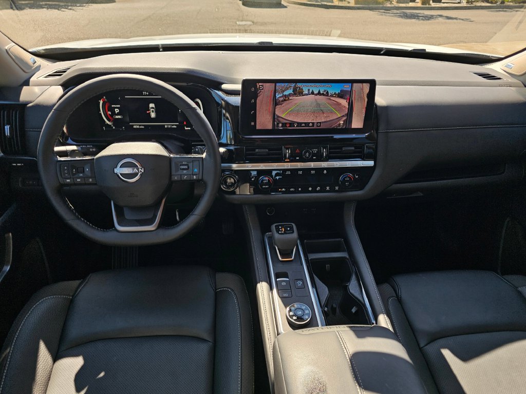 New 2026 Nissan Pathfinder SL w/ SL Premium Package AWD/4WD image 15