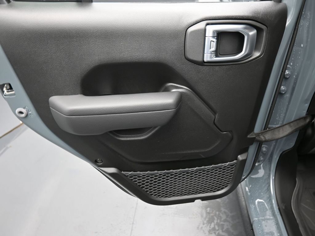 New 2026 Jeep Gladiator Willys image 12