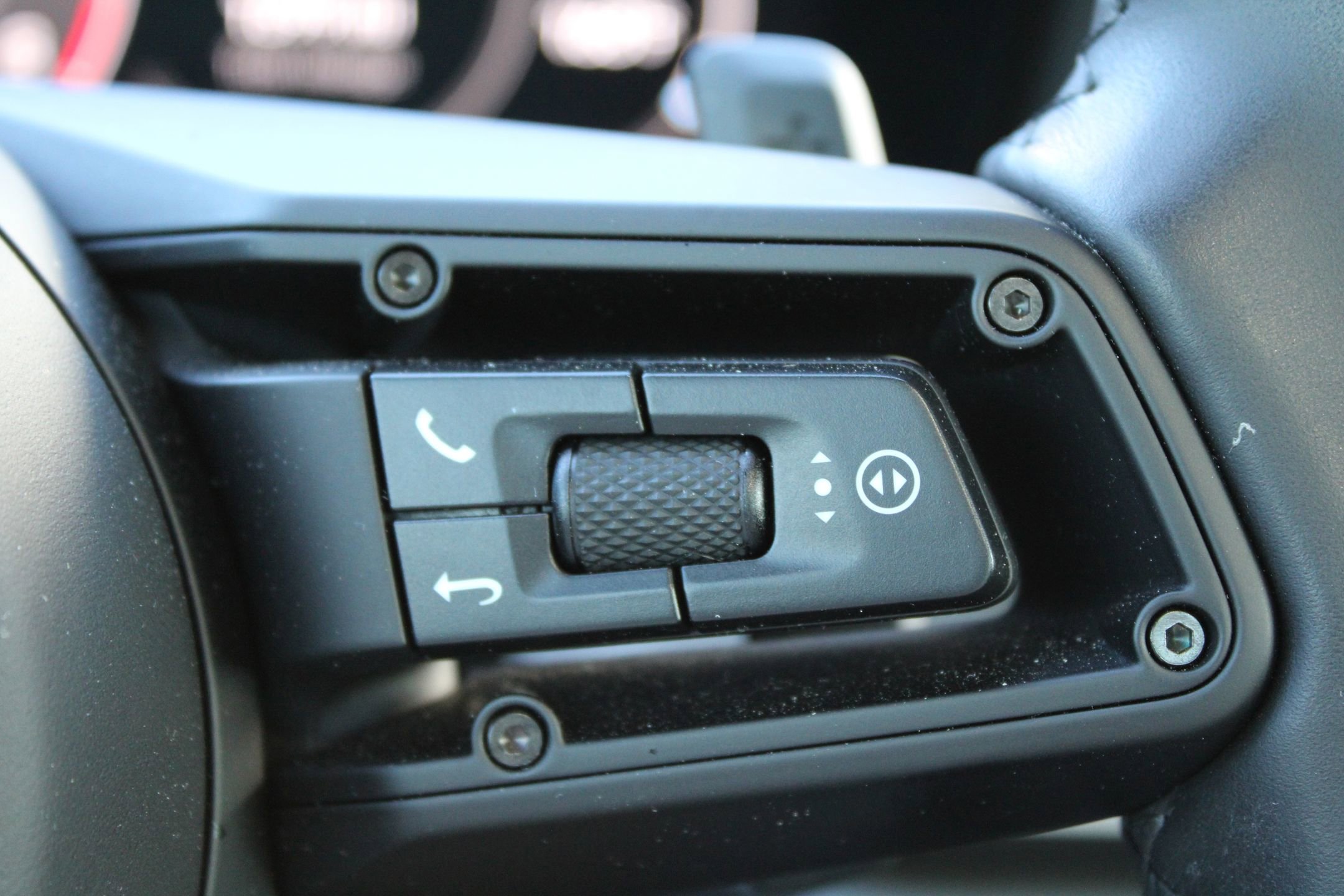 Certified 2025 Porsche 911 Carrera image 18