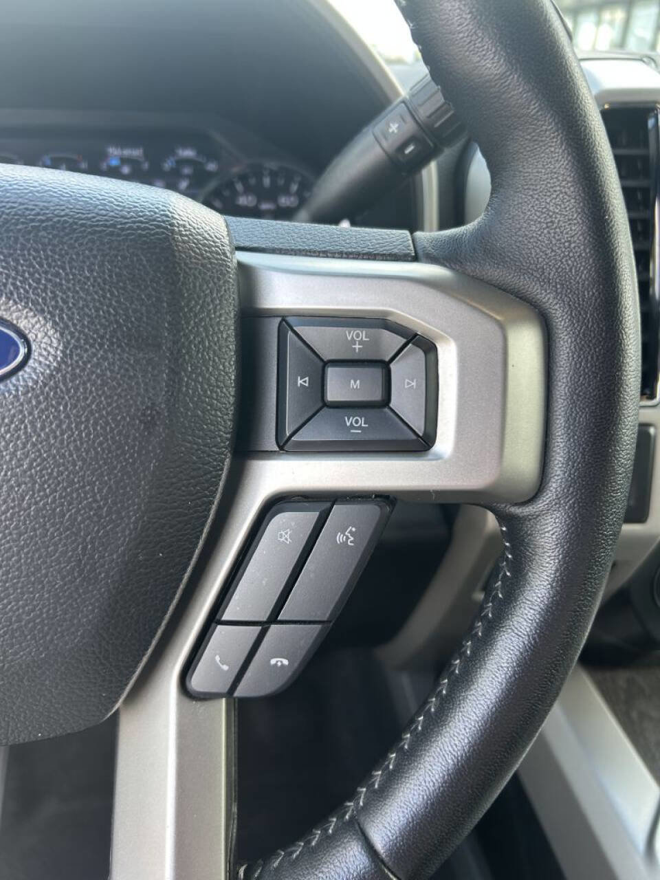 Used 2021 Ford F250 Lariat w/ Lariat Ultimate Package AWD/4WD image 29