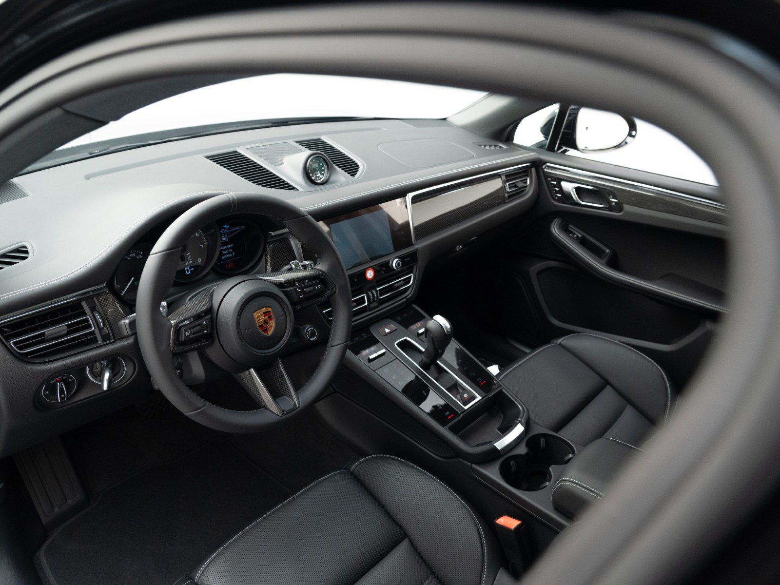 New 2026 Porsche Macan S AWD/4WD image 4