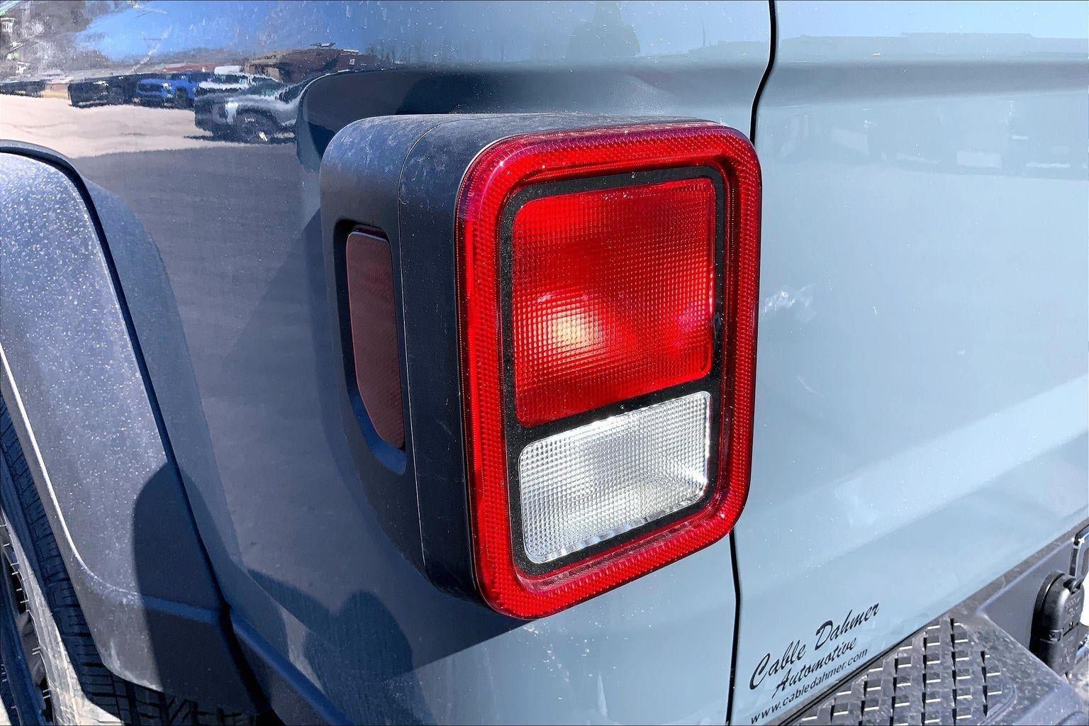 New 2026 Jeep Gladiator Sport AWD/4WD image 18