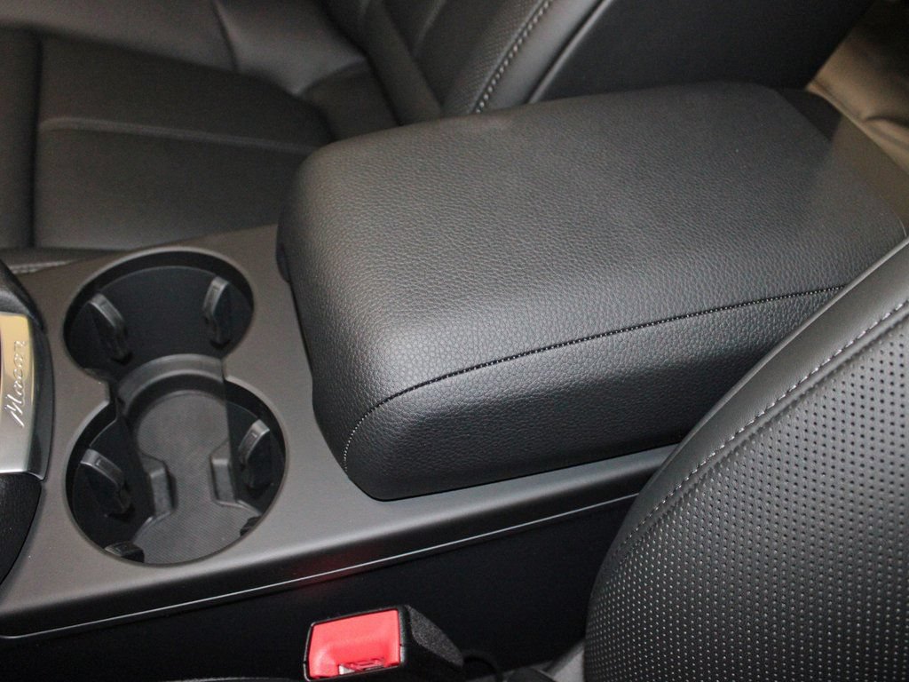 Certified 2026 Porsche Macan AWD/4WD image 30