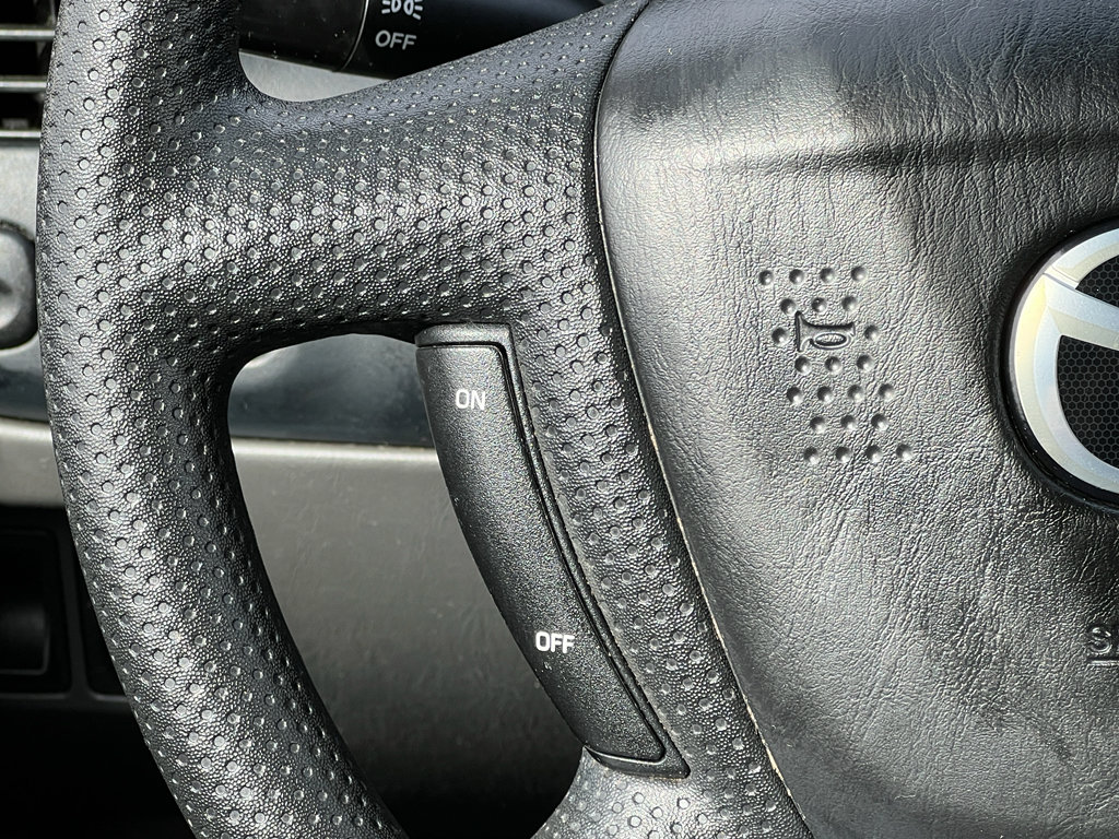 Used 2004 MAZDA Tribute LX image 28