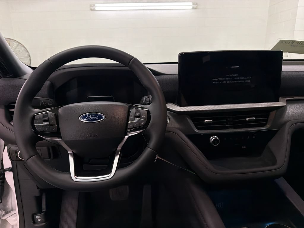 New 2027 Ford Explorer Platinum RWD image 8