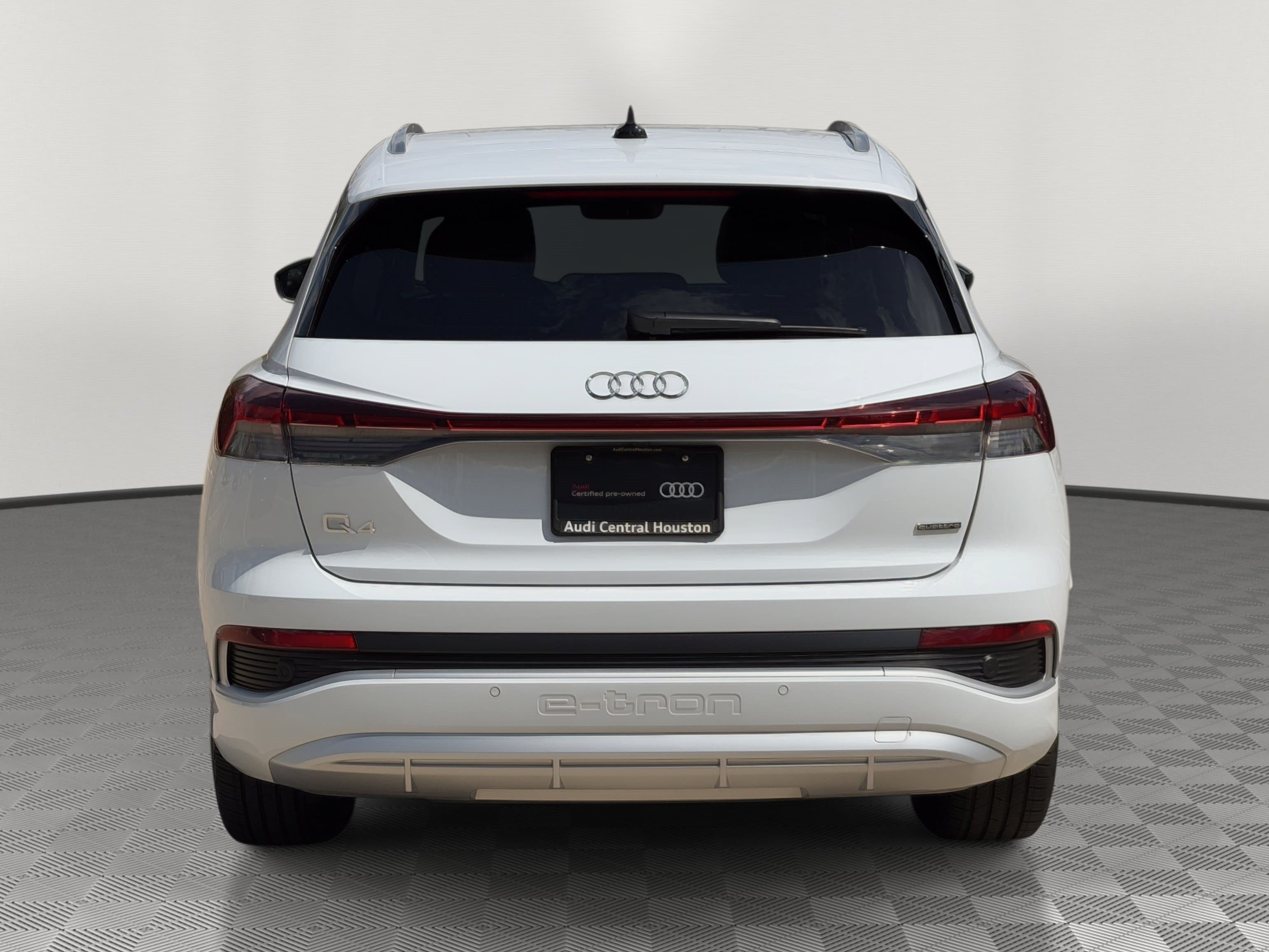 Certified 2024 Audi Q4 e-tron Premium Plus w/ Premium Plus AWD/4WD image 10