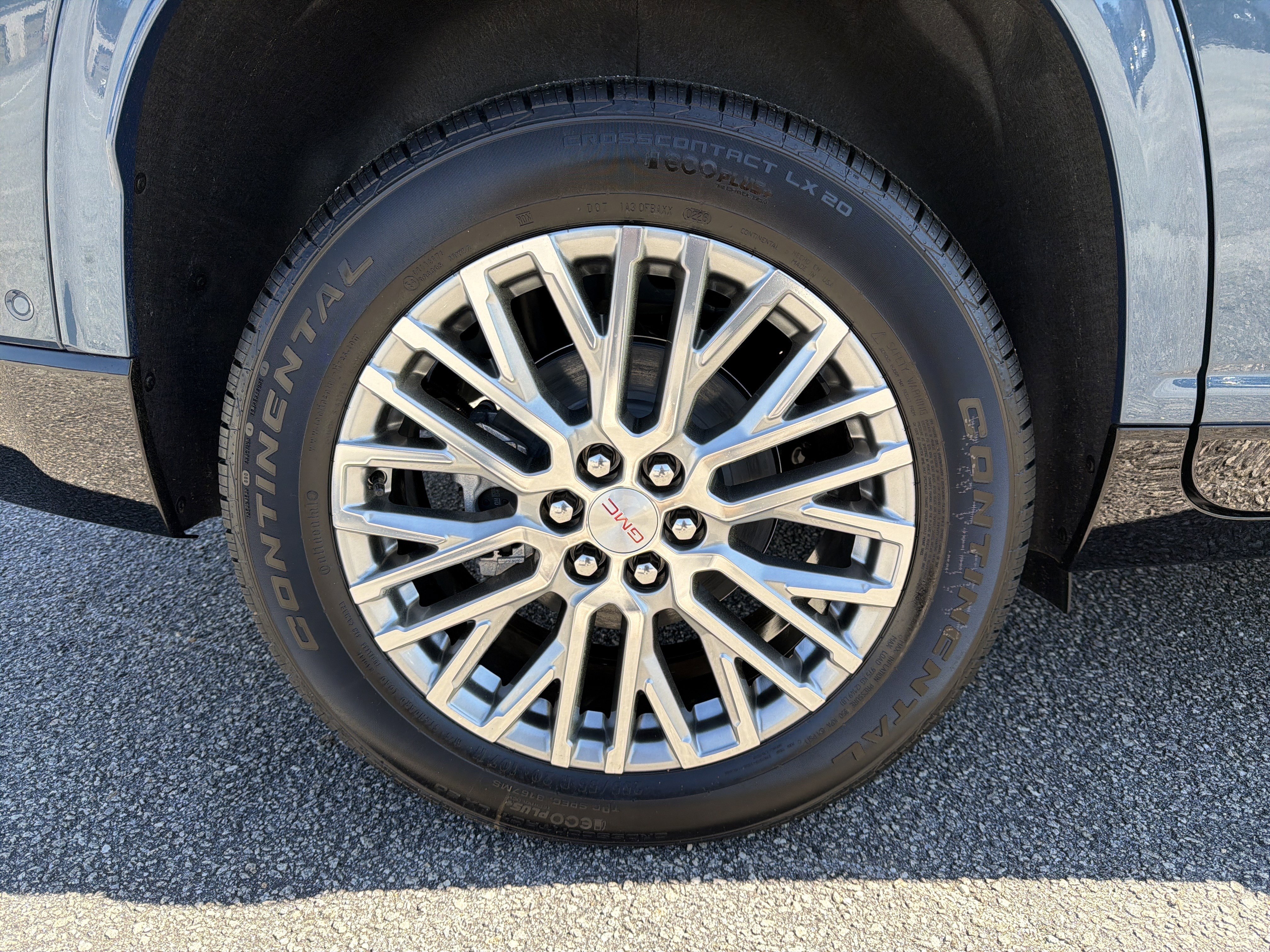 New 2026 GMC Acadia Denali w/ Super Cruise Package image 22