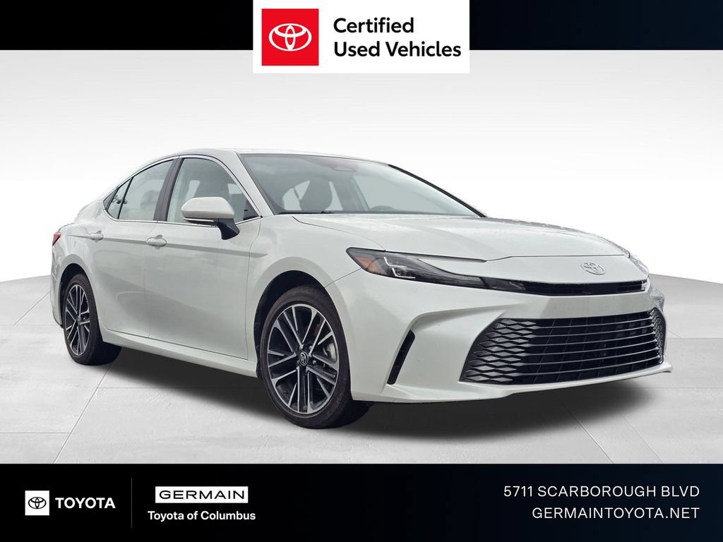 Used 2025 Toyota Camry XLE AWD/4WD image 1