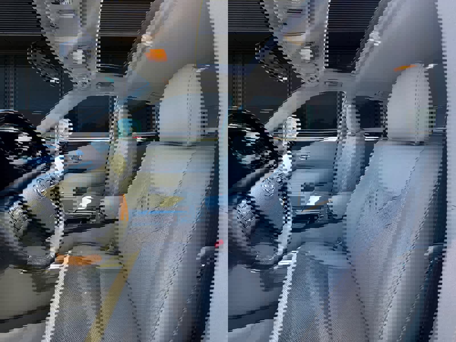 Used 2010 Lexus RX 350 AWD image 2