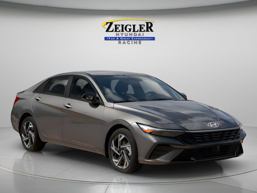 New 2025 Hyundai Elantra SEL FWD image 2