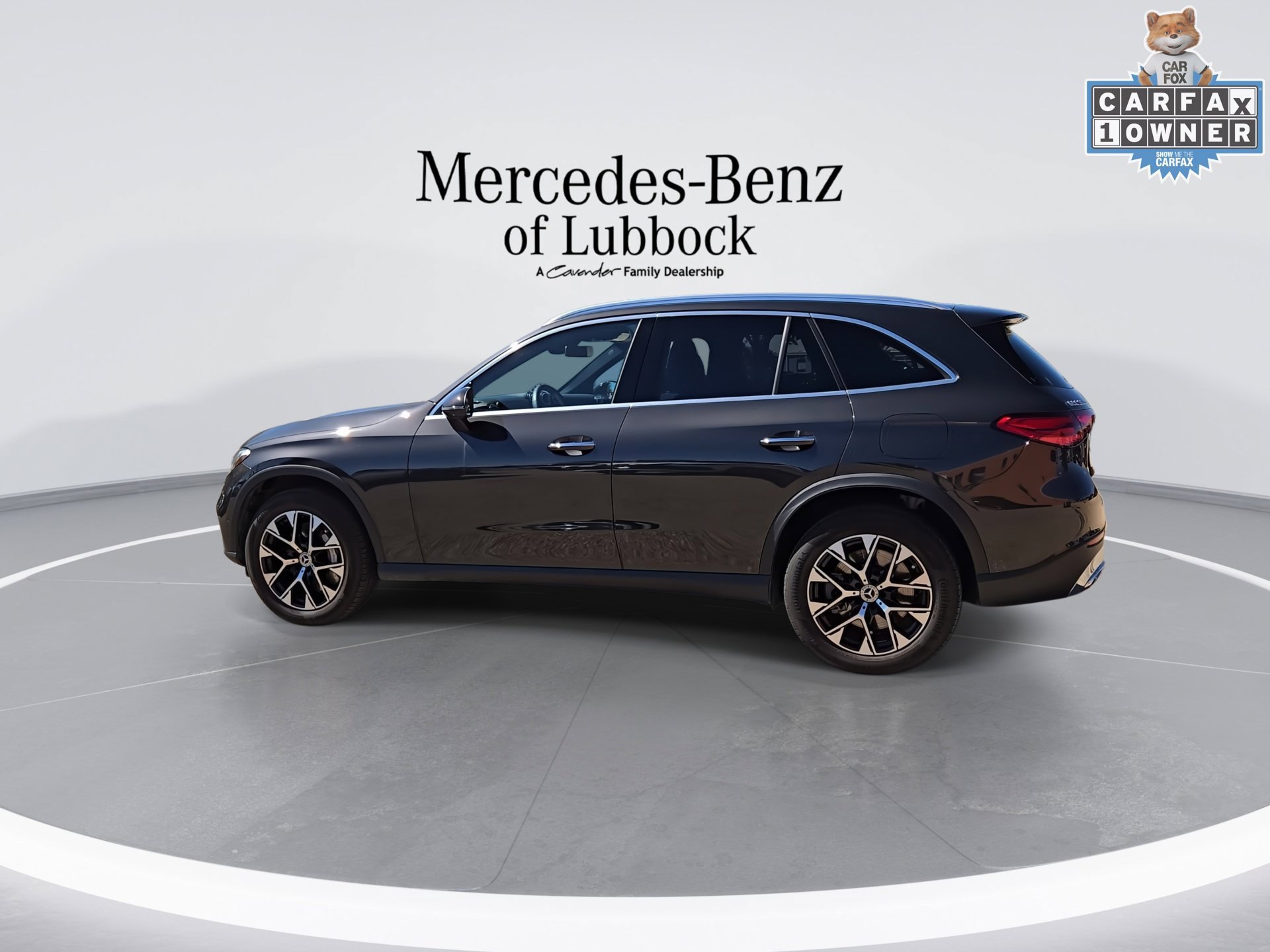 Used 2025 Mercedes-Benz GLC 350e 4MATIC image 6