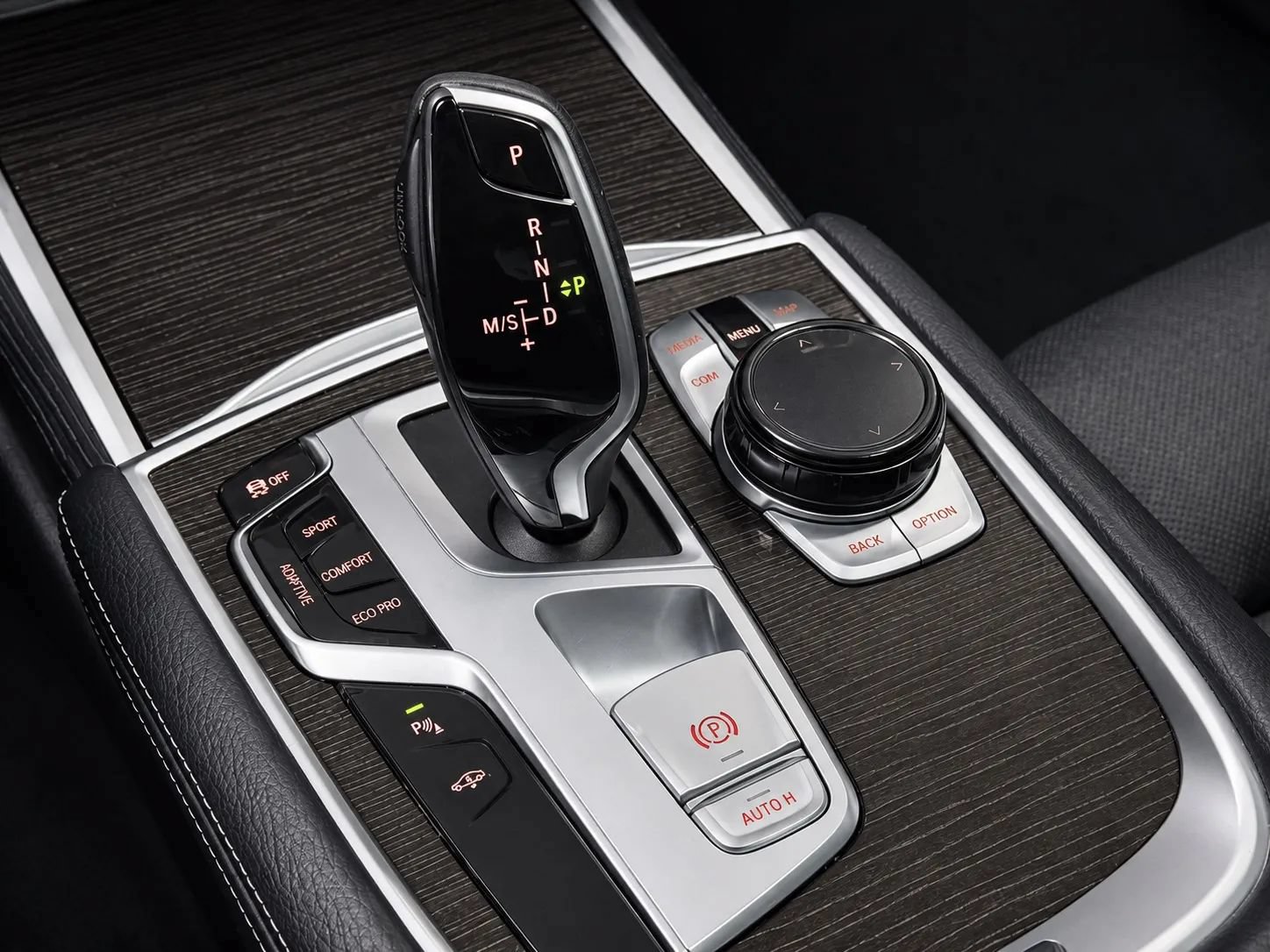 Used 2019 BMW 740i w/ Executive Package RWD image 48