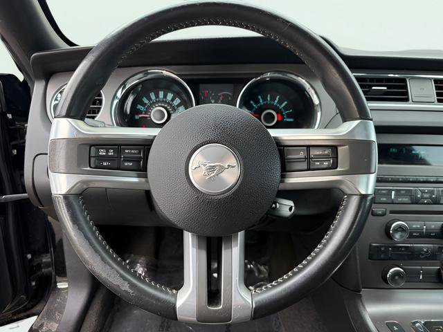 Used 2013 Ford Mustang Coupe image 14
