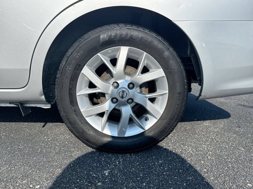 Used 2018 Nissan Versa SV w/ SV Special Edition Package FWD image 26