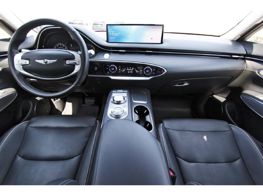 Used 2023 Genesis GV70 2.5T w/ Advanced Package AWD/4WD image 10