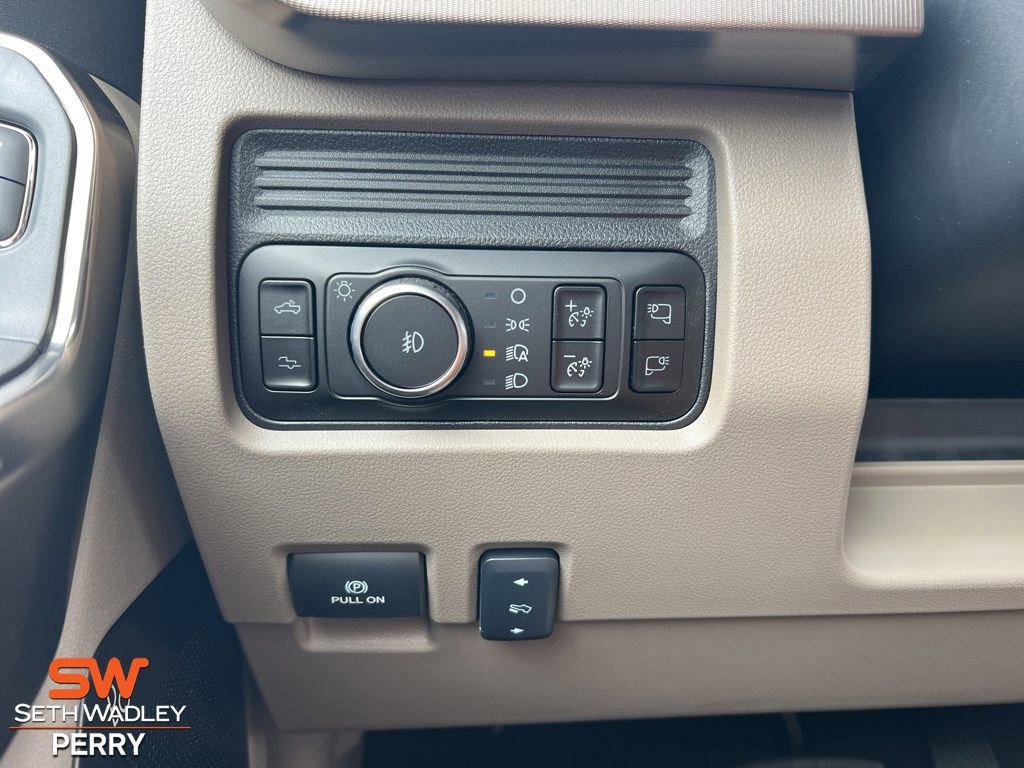 New 2025 Ford F350 Platinum w/ Platinum Plus Package image 14