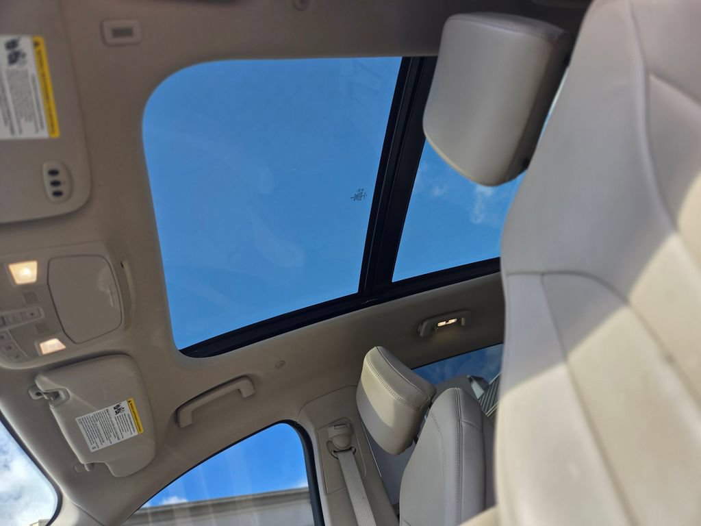 Used 2022 Lincoln Nautilus Reserve w/ Luxury Package FWD image 32