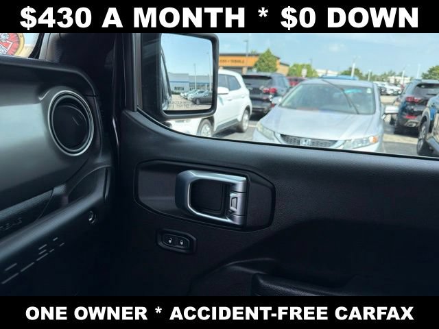 Used 2023 Jeep Wrangler Unlimited w/ Cold Weather Group AWD/4WD image 31