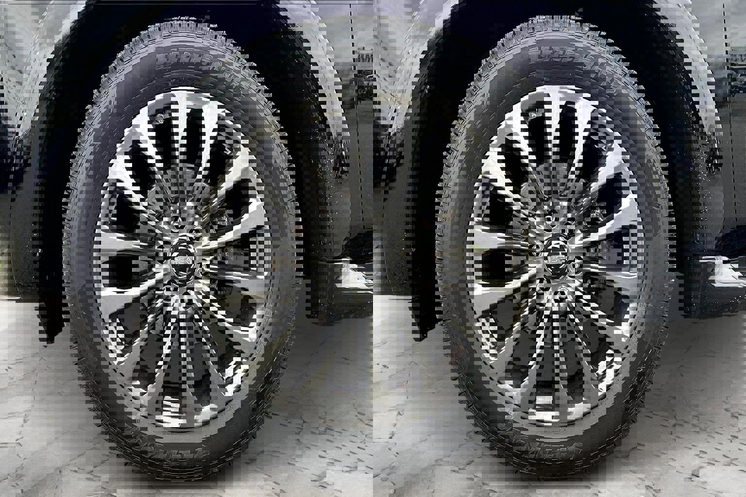 Used 2021 Nissan Armada Platinum w/ Captain's Chairs Package image 9