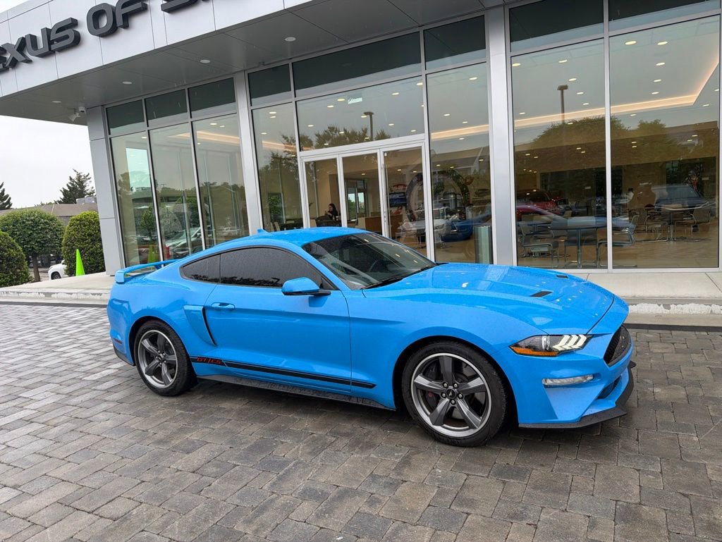 Used 2022 Ford Mustang GT Premium w/ GT Performance Package RWD image 6