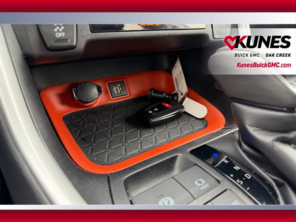 Used 2024 Toyota RAV4 Adventure image 20