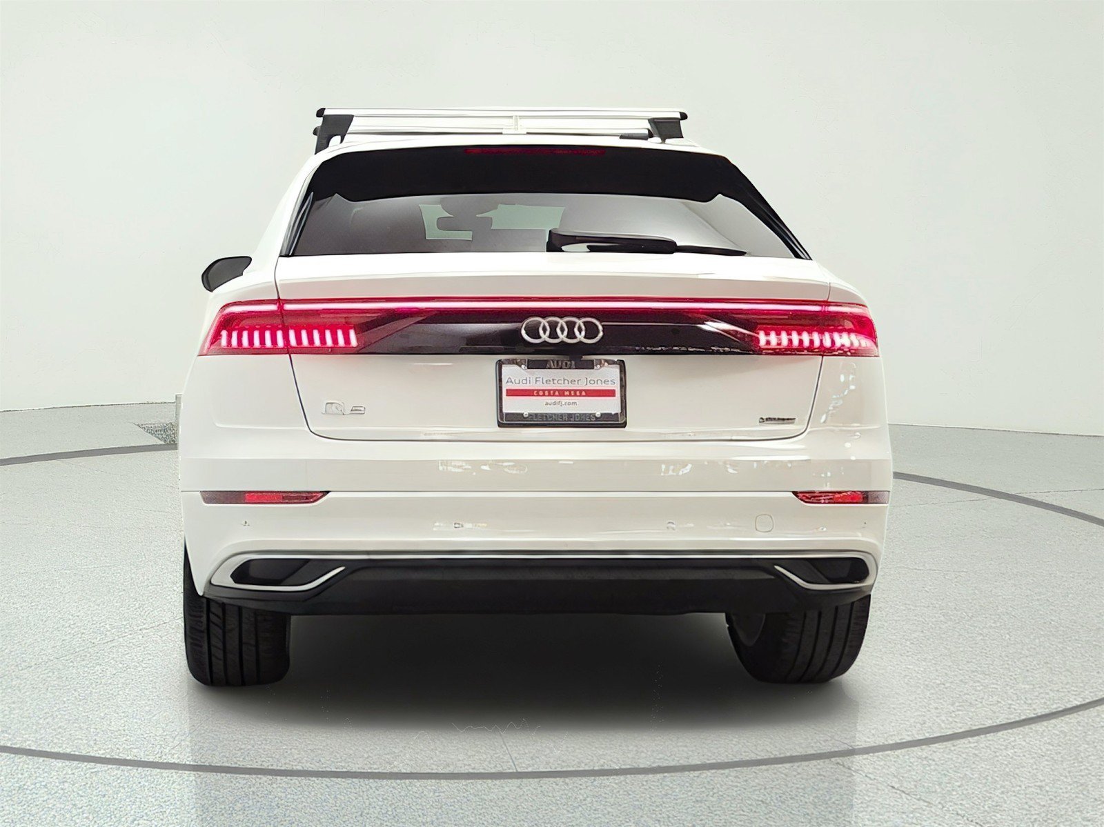 Used 2023 Audi Q8 Premium w/ Convenience Package AWD/4WD image 6