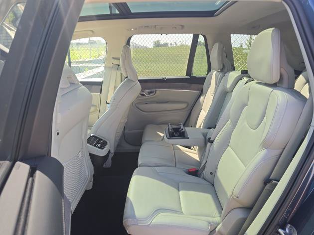 Used 2026 Volvo XC90 B6 Ultra AWD/4WD image 9
