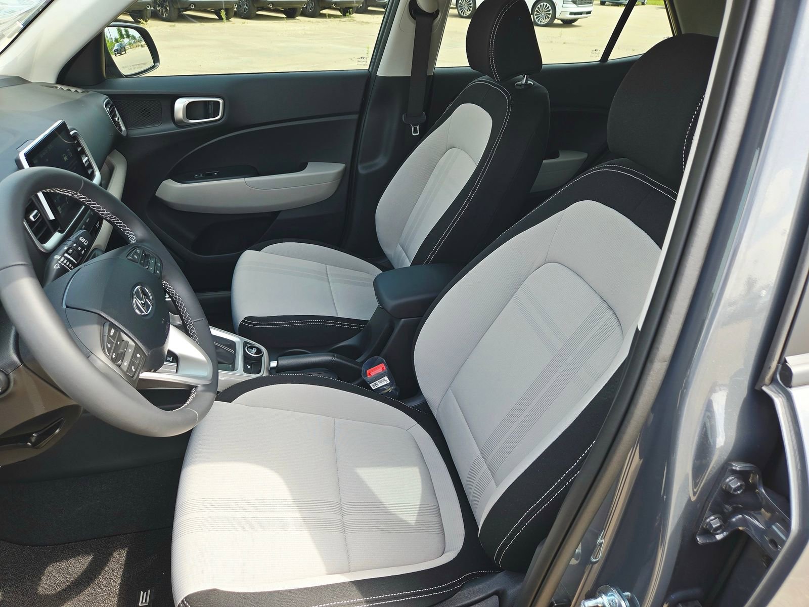 New 2026 Hyundai Venue SEL FWD image 16