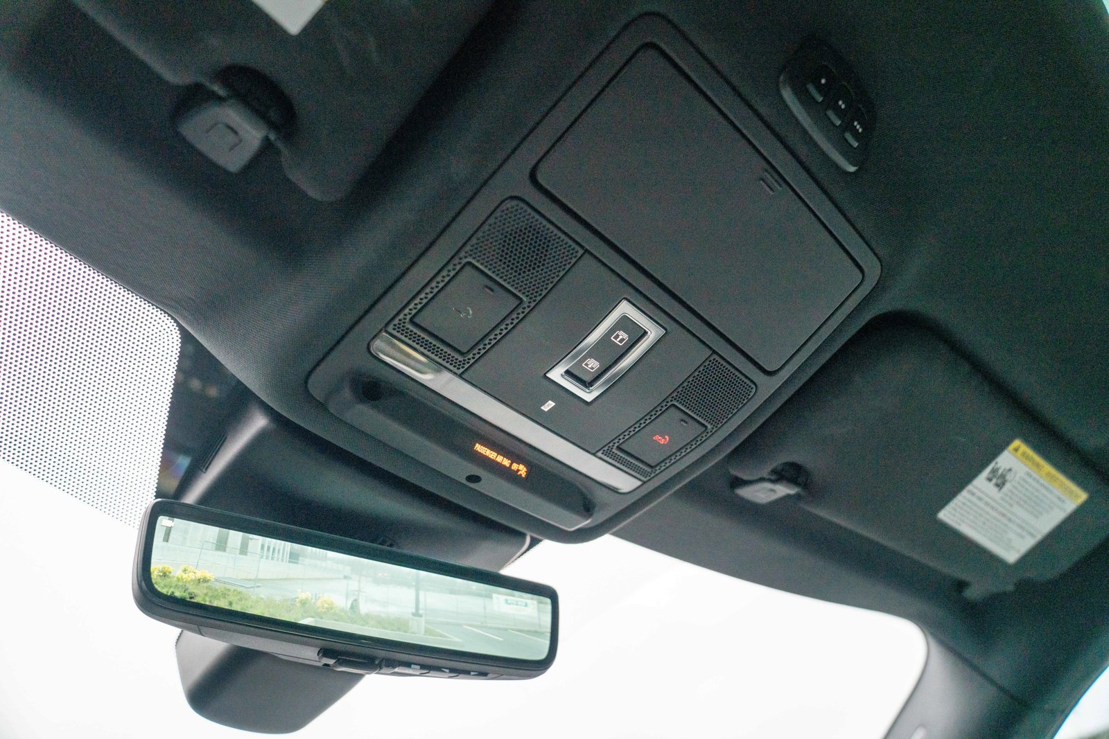 Used 2020 Land Rover Range Rover Evoque First Edition image 21