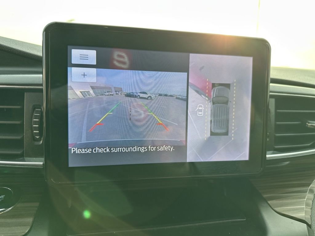 Used 2020 Ford Explorer Limited image 27