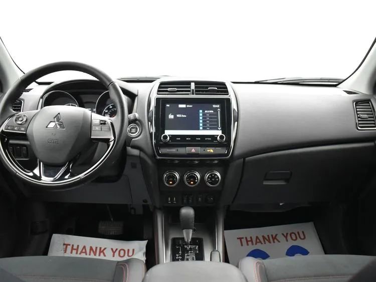 Used 2025 Mitsubishi Outlander Sport SE AWD/4WD image 19