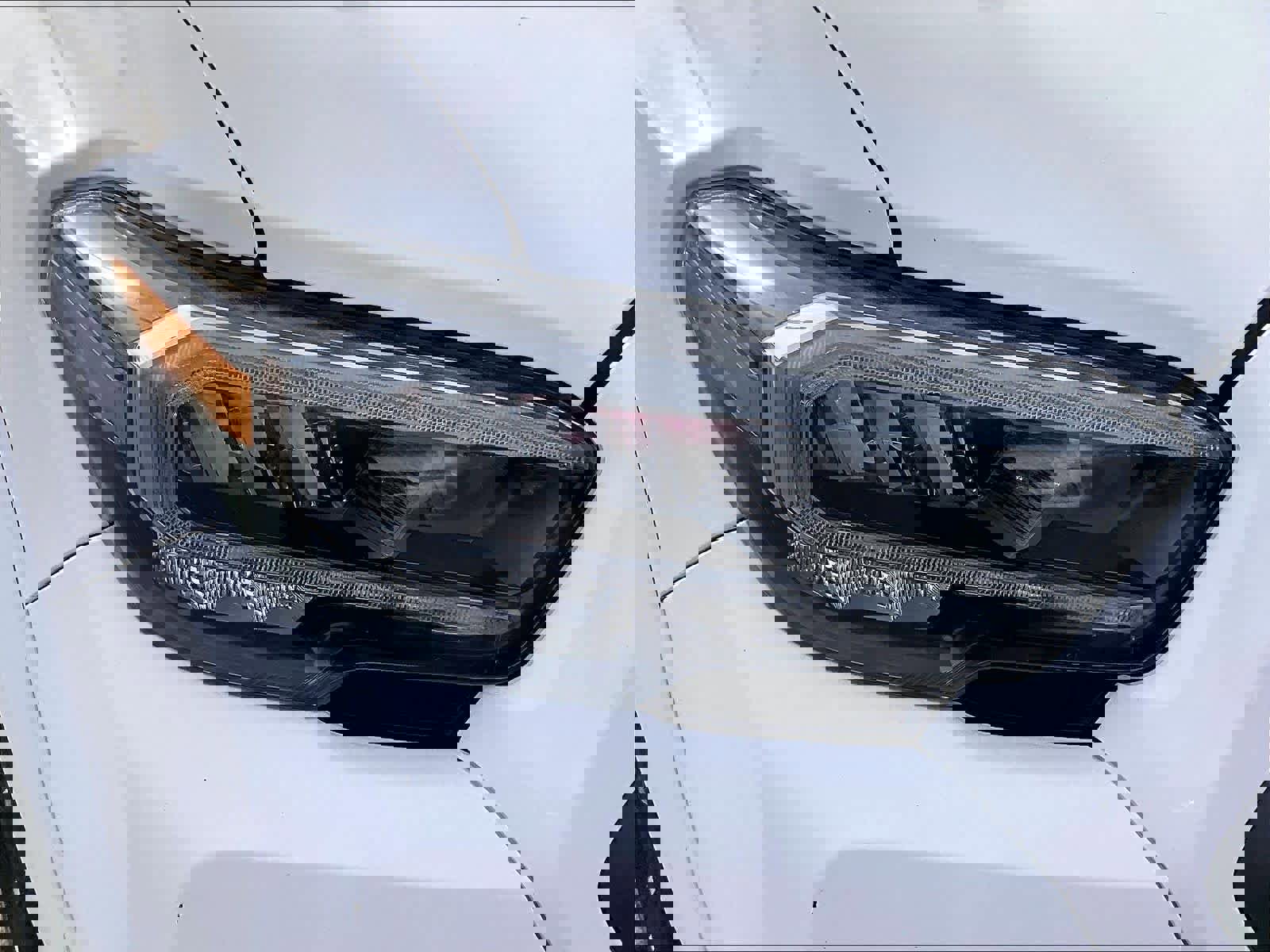 Used 2023 Toyota Tacoma TRD Sport w/ Black Out Package (TMS) image 28