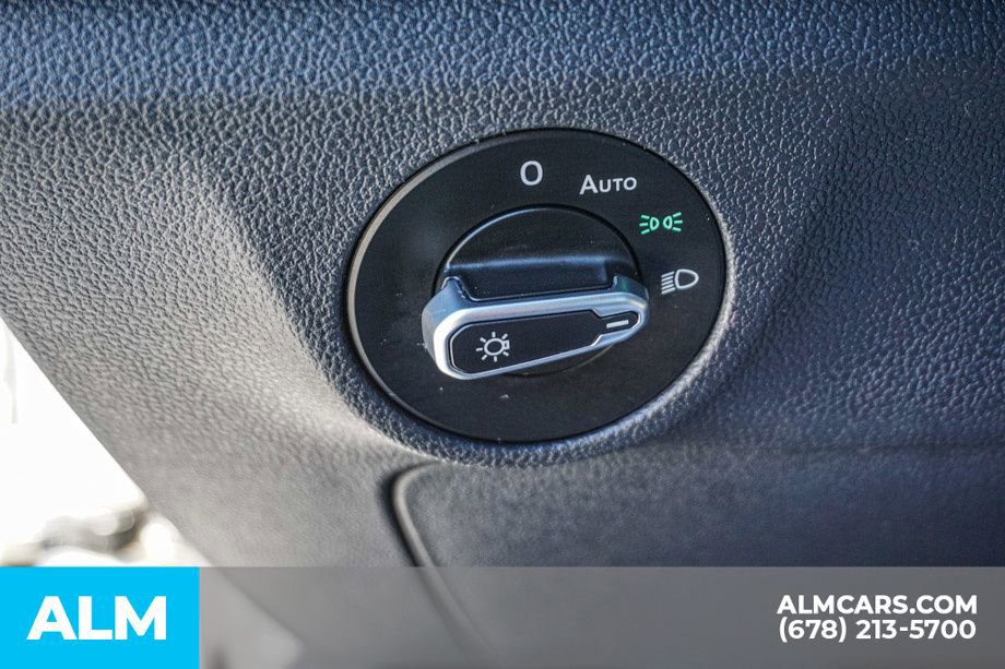 Used 2024 Volkswagen Jetta SE FWD image 45