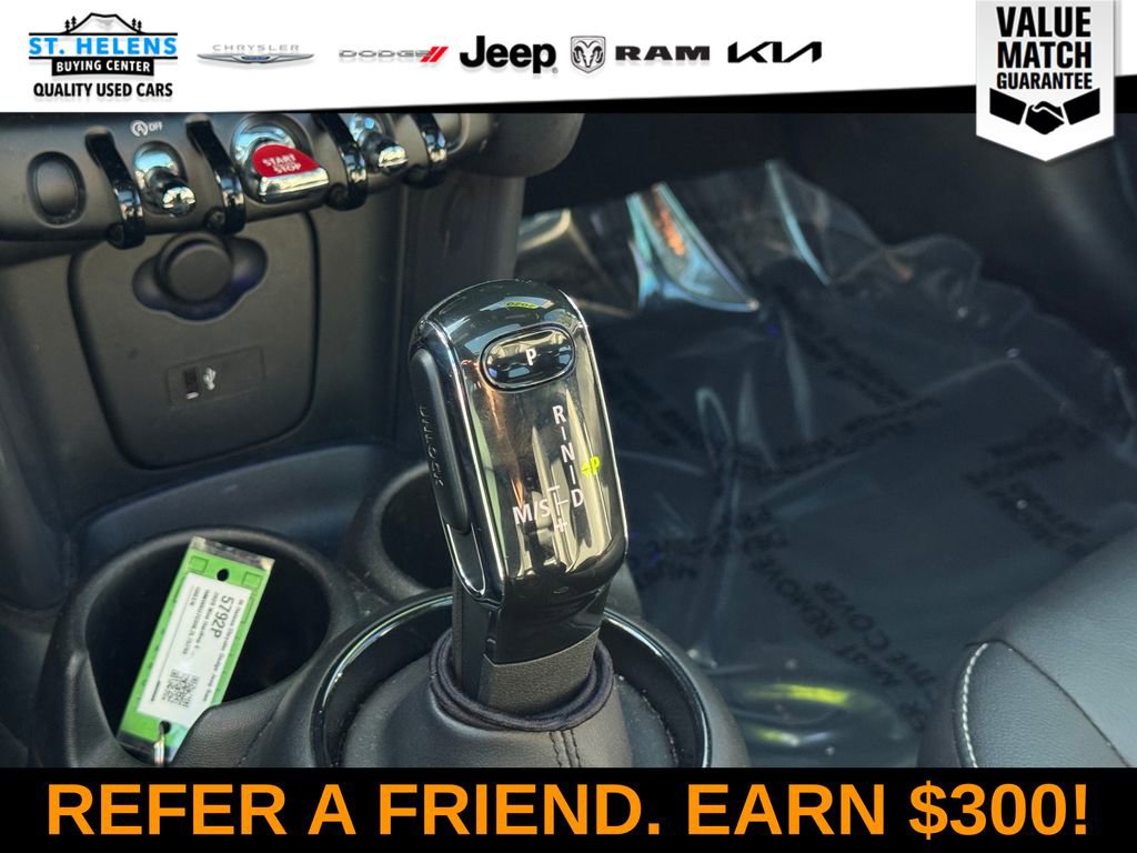 Used 2020 MINI Cooper 4-Door Hardtop w/ Storage Package image 25