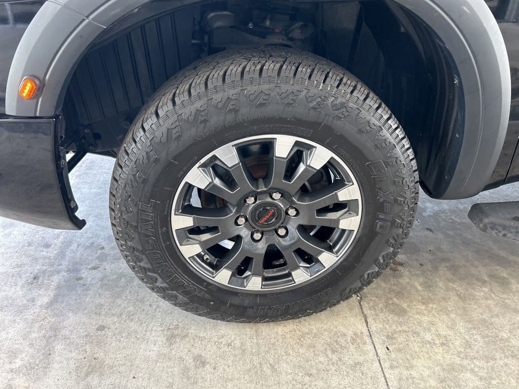 Used 2021 Nissan Titan PRO-4X w/ Pro-4x Convenience Package image 13