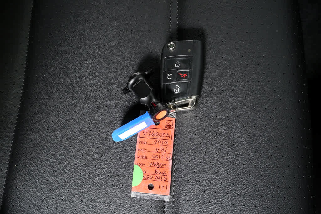 Used 2019 Volkswagen Golf SE image 24