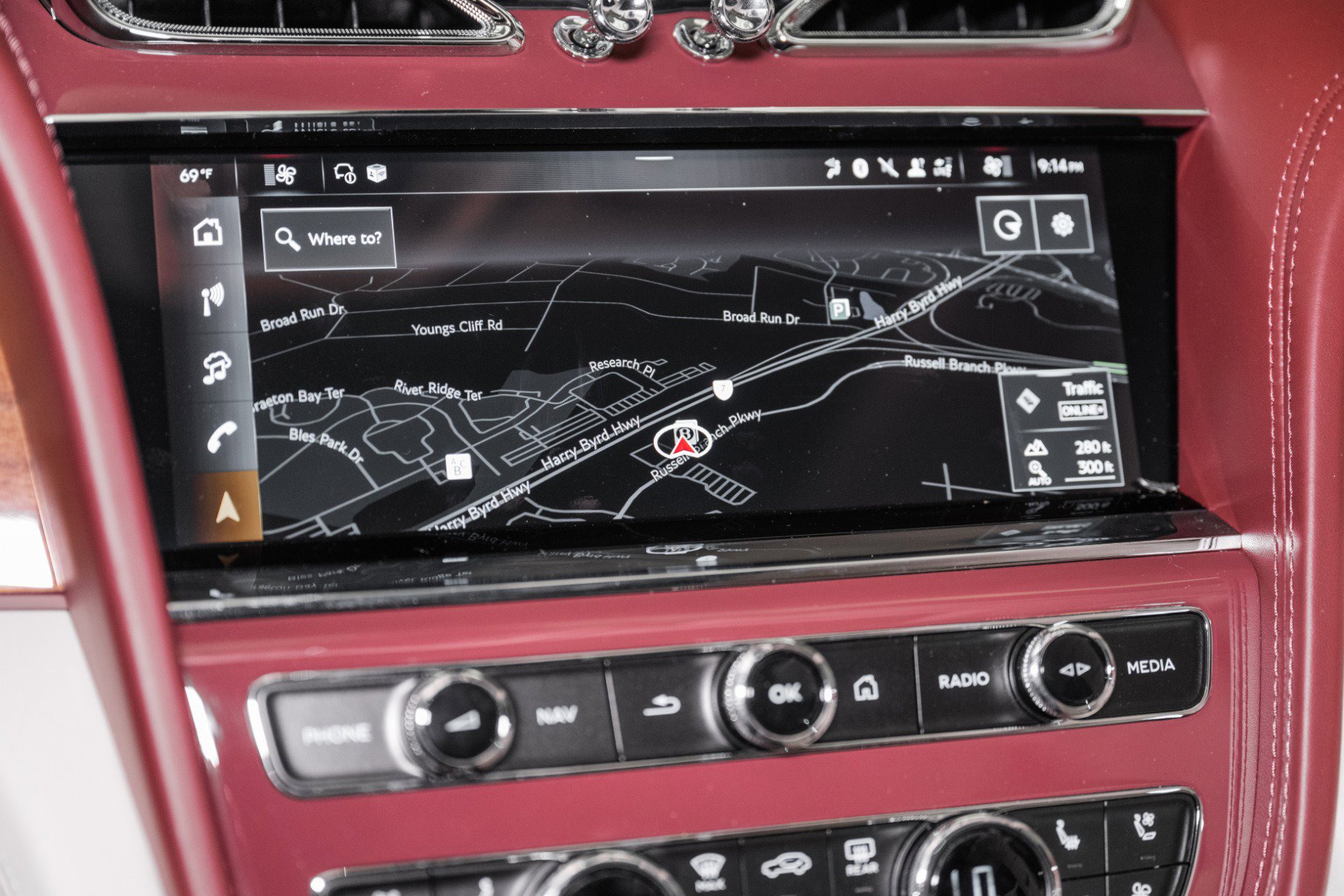 New 2025 Bentley Bentayga image 40