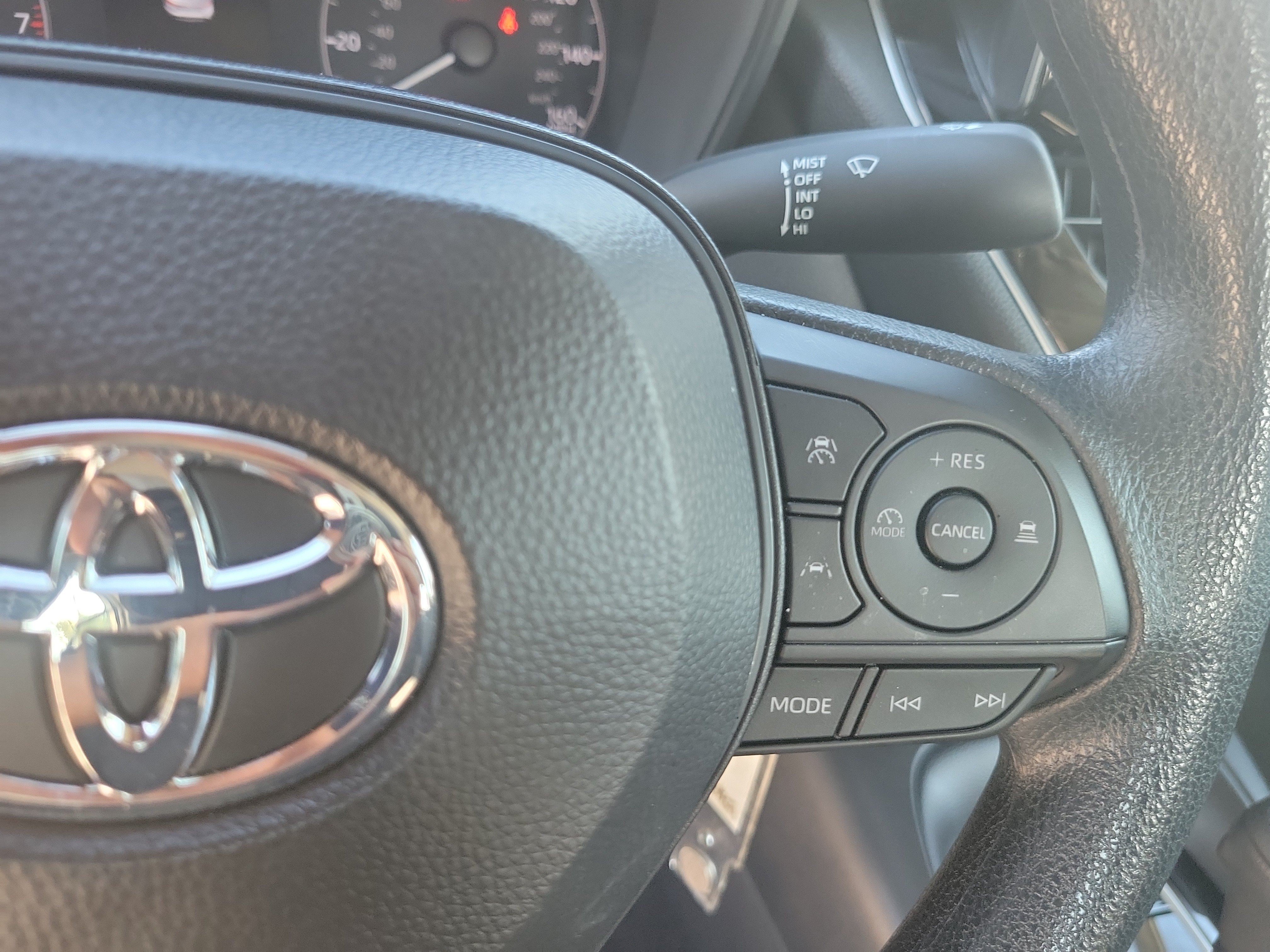 Used 2024 Toyota Corolla LE FWD image 27