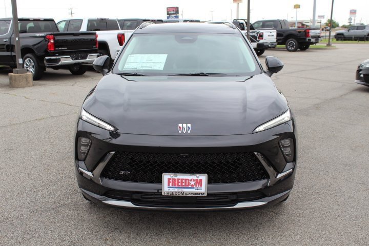 New 2025 Buick Envision Sport Touring image 8