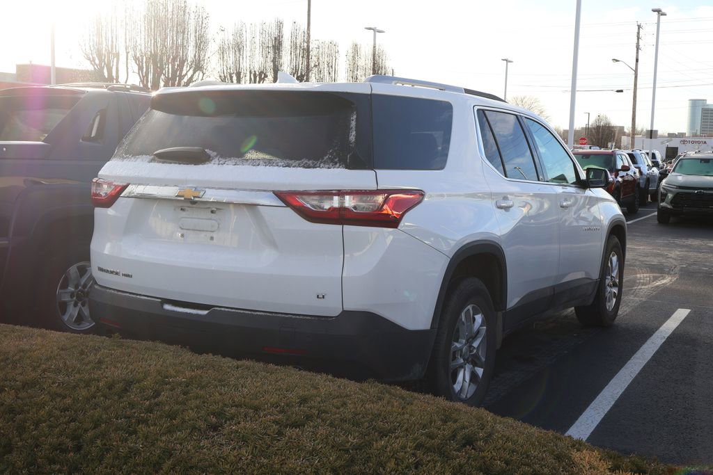 Used 2018 Chevrolet Traverse LT image 7