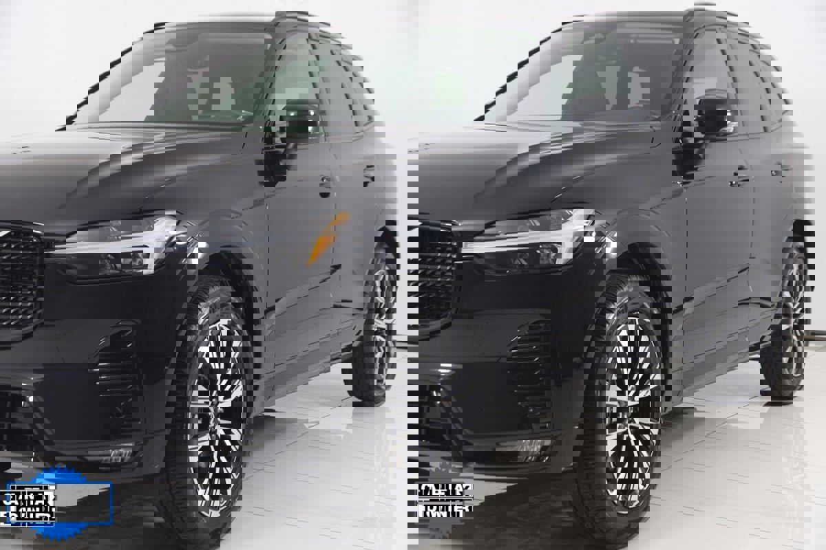 Used 2025 Volvo XC60 B5 Plus image 55