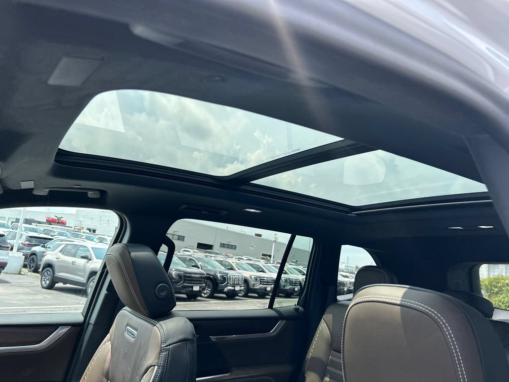 New 2026 GMC Acadia Denali Ultimate AWD/4WD image 29