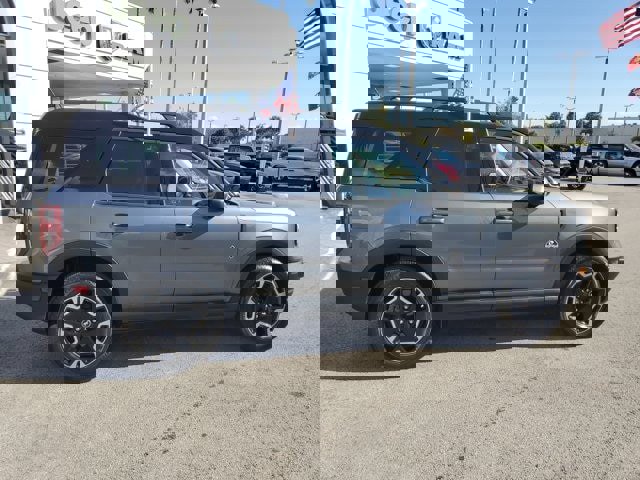 Used 2022 Ford Bronco Sport Outer Banks w/ Tech Package image 8