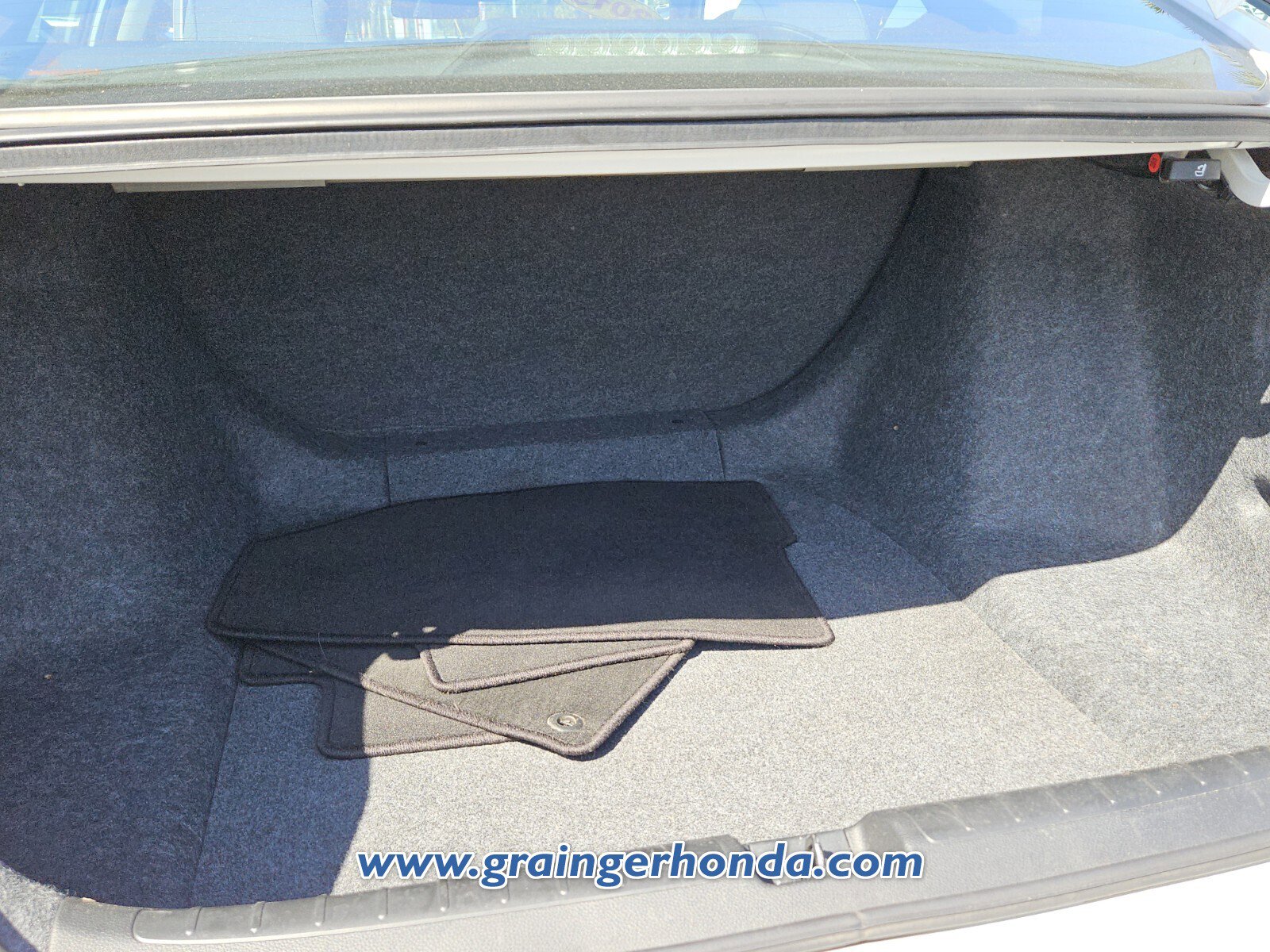 Used 2019 Honda Accord LX image 13