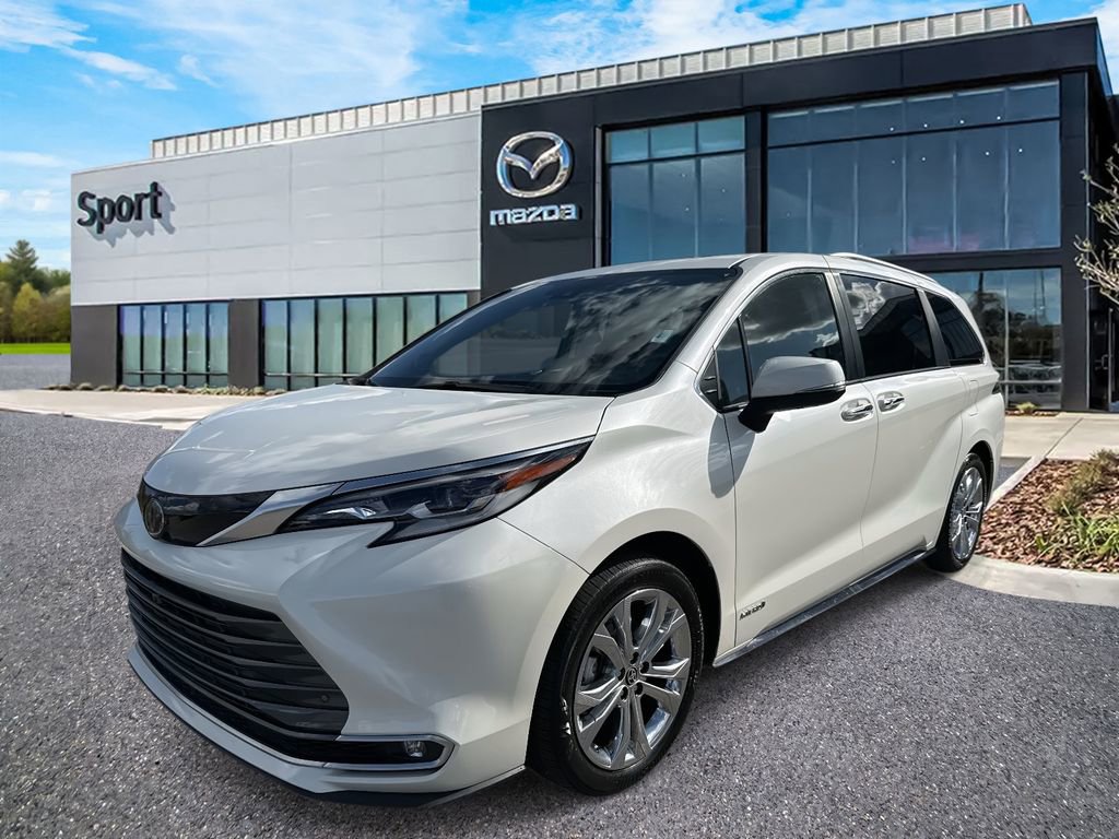Used 2021 Toyota Sienna Platinum image 8