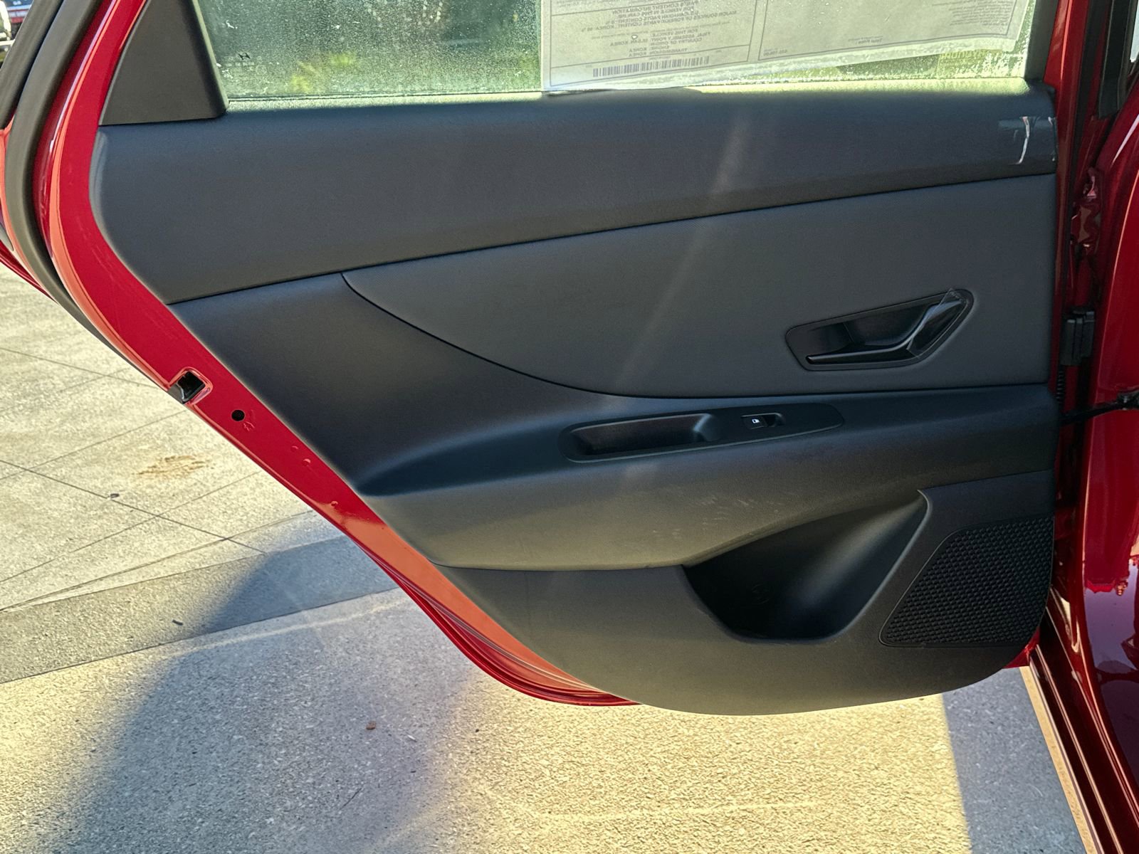 Used 2025 Hyundai Elantra Sport FWD image 21