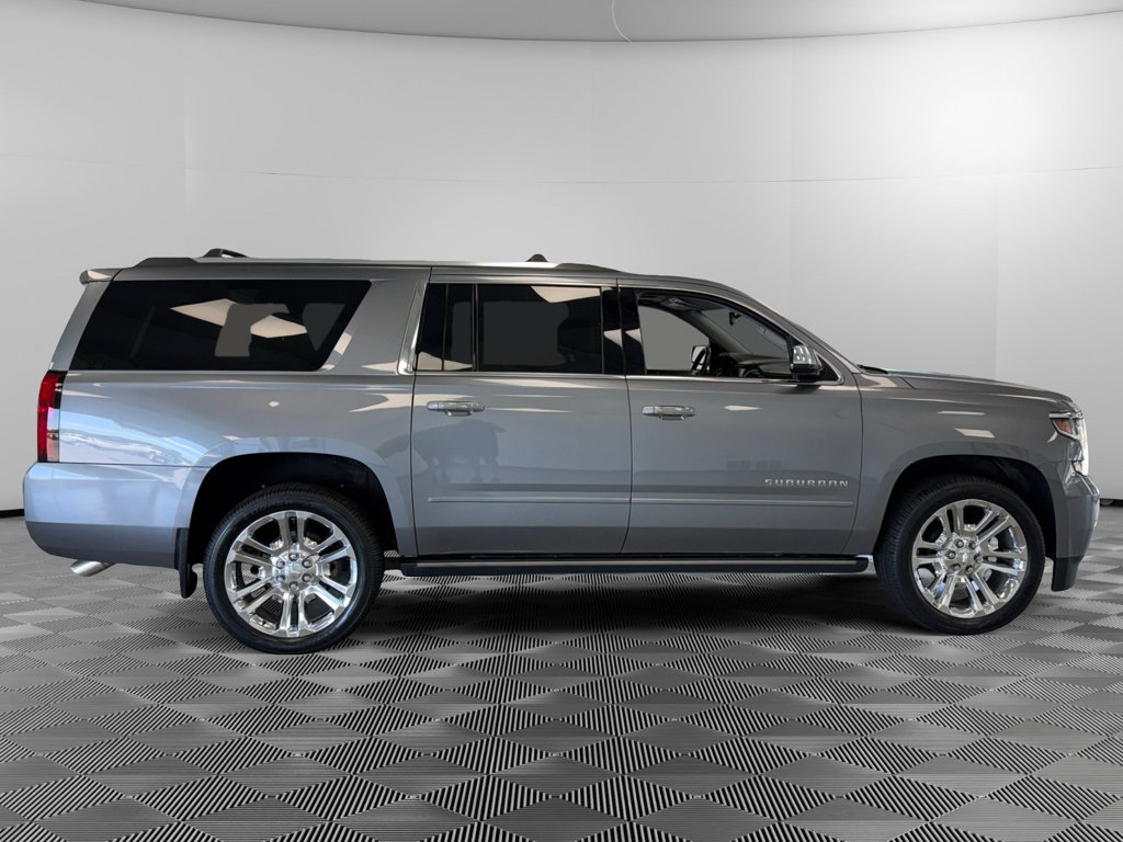 Used 2020 Chevrolet Suburban Premier w/ Premier Plus Edition AWD/4WD image 9