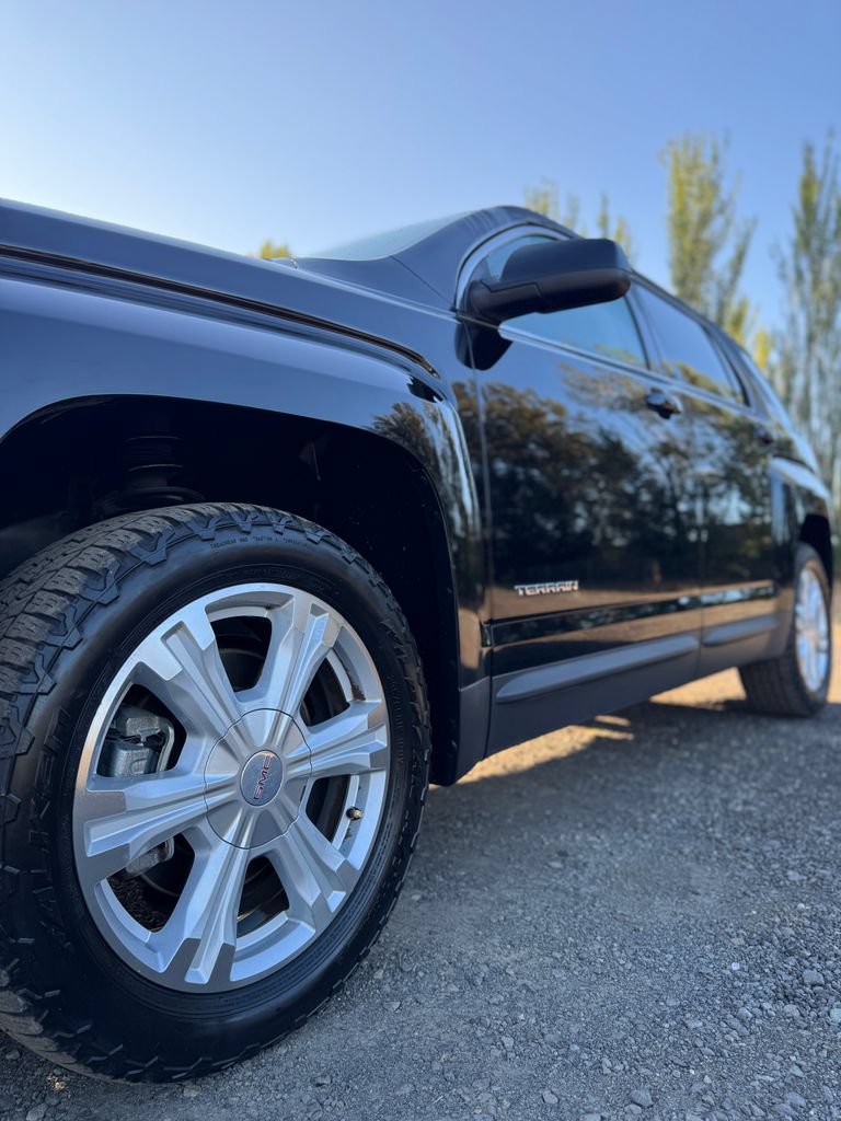 Used 2017 GMC Terrain SLE AWD/4WD image 35