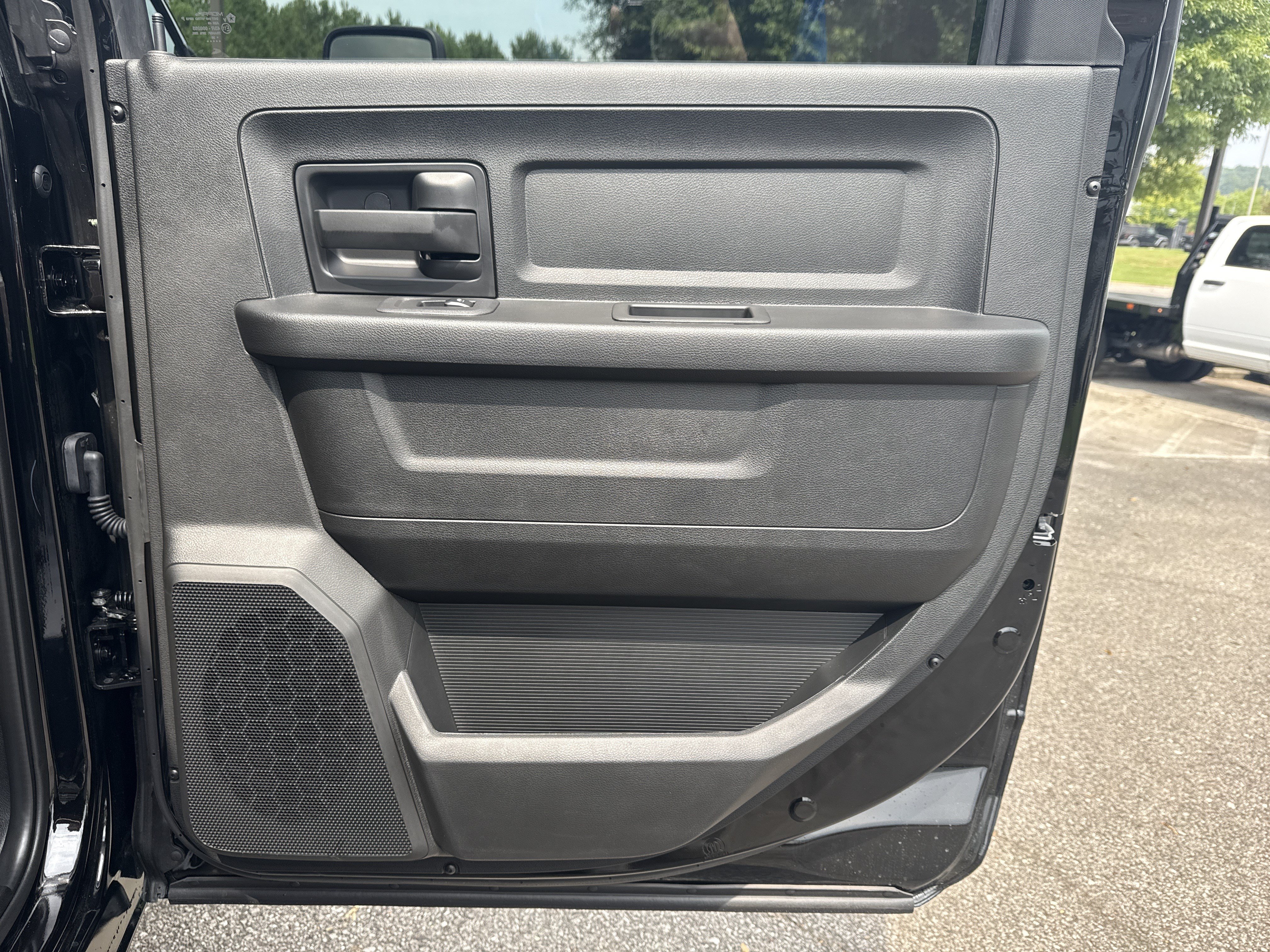 New 2026 RAM 3500 Tradesman w/ Chrome Appearance Group A AWD/4WD image 16
